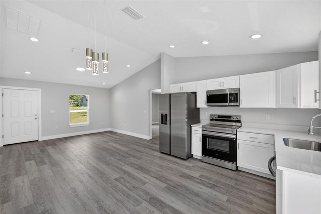15594 SW 38TH PLACE, Ocala, FL 34481