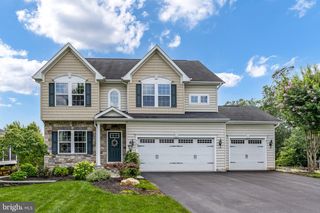 41833 WALDEN KNOLL CT, Aldie, VA 20105