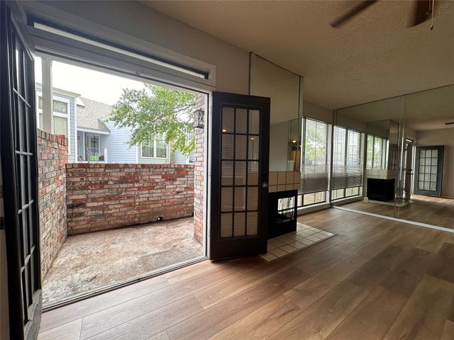 3416 Country Club Drive W 123, Irving, TX 75038