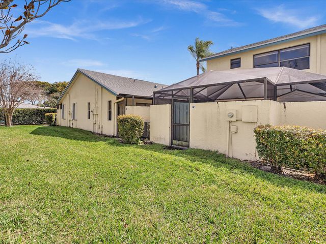 9095 SW 21st Court D, Boca Raton, FL 33428