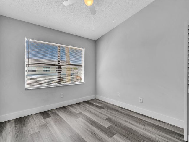 9095 SW 21st Court D, Boca Raton, FL 33428