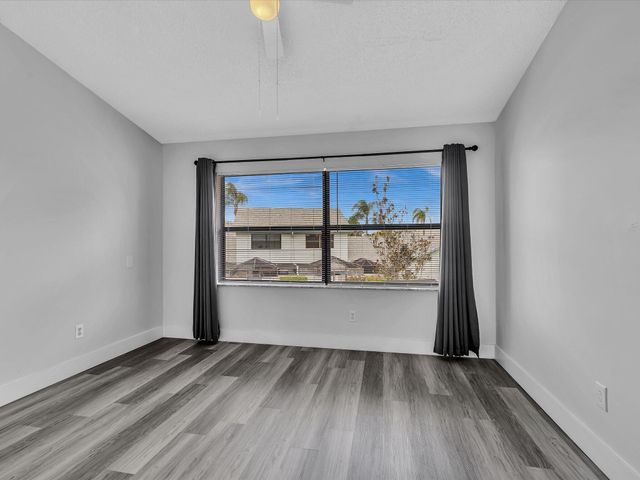 9095 SW 21st Court D, Boca Raton, FL 33428