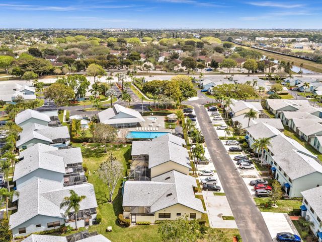 9095 SW 21st Court D, Boca Raton, FL 33428