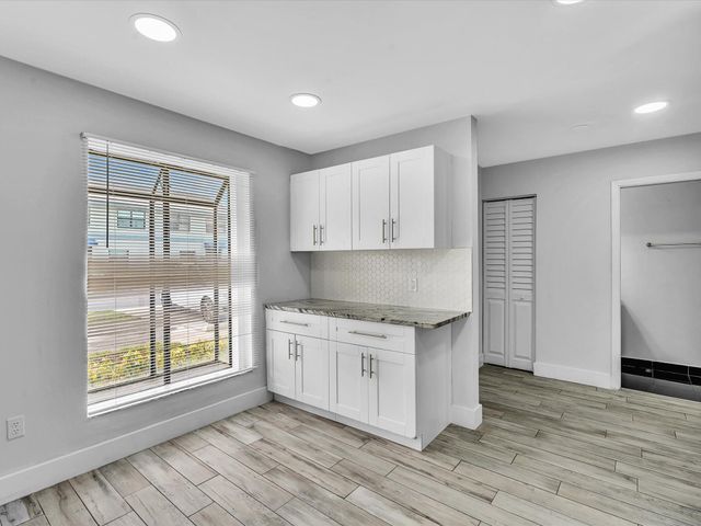 9095 SW 21st Court D, Boca Raton, FL 33428