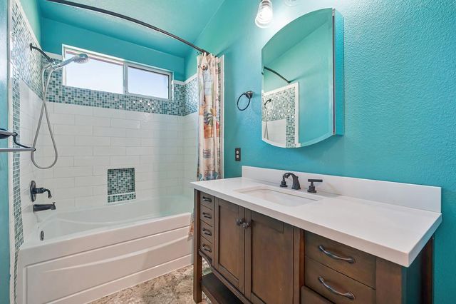 8829 Wetherly Ct, Elk Grove, CA 95624