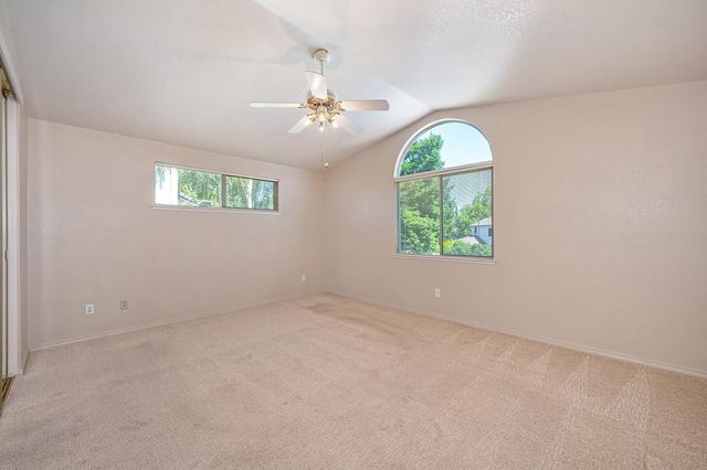 8829 Wetherly Ct, Elk Grove, CA 95624