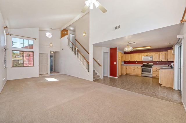 8829 Wetherly Ct, Elk Grove, CA 95624