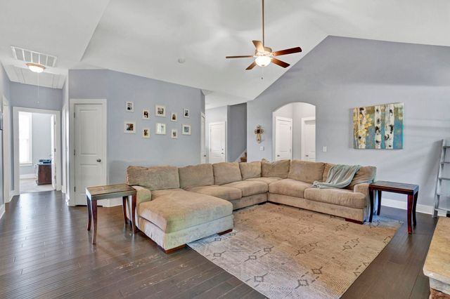 945 Garnet Circle, Chesnee, SC 29323