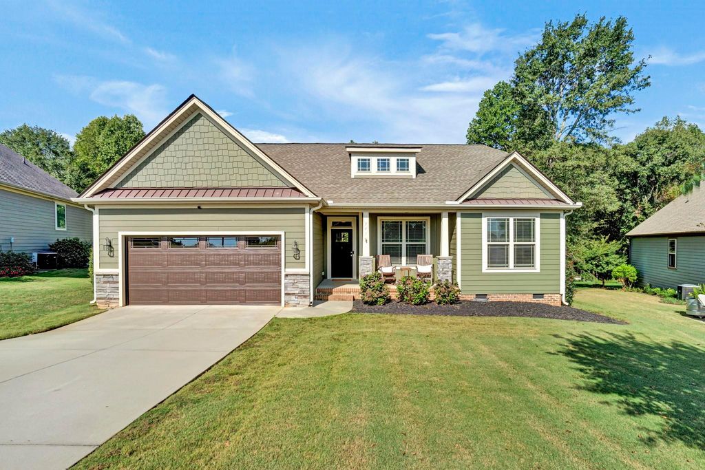 945 Garnet Circle, Chesnee, SC 29323