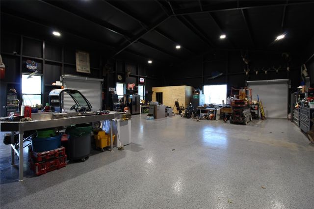 1524 Shaws Bend Road, Columbus, TX 78934