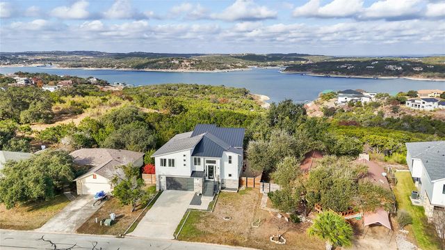 300 Summit Ridge DR N, Point Venture, TX 78645