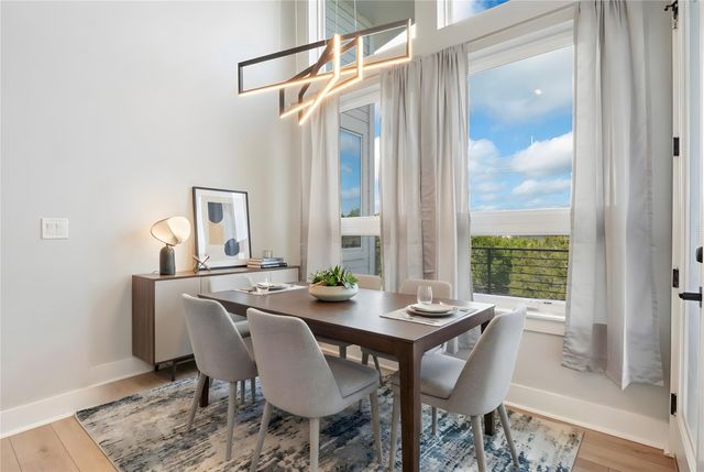 300 Summit Ridge DR N, Point Venture, TX 78645