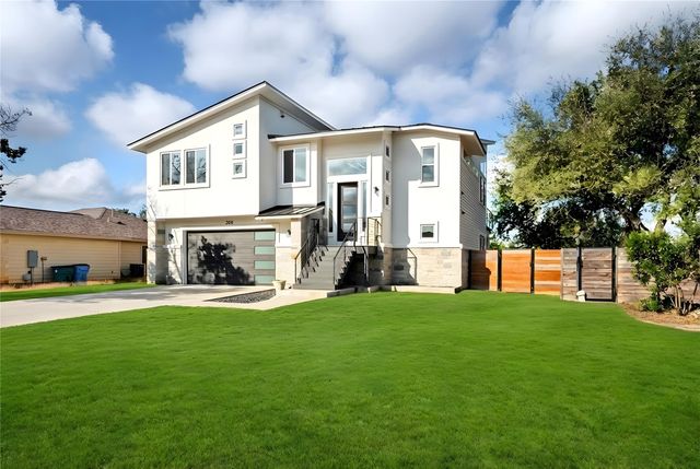 300 Summit Ridge DR N, Point Venture, TX 78645