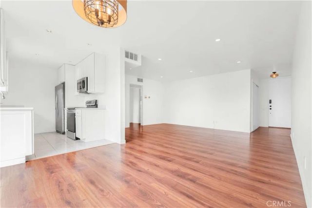 532 N Rossmore 311, Los Angeles, CA 90004