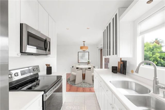 532 N Rossmore 311, Los Angeles, CA 90004