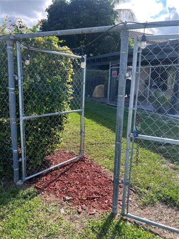 6101 SW 153rd Ct Rd, Miami, FL 33193