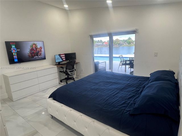 6101 SW 153rd Ct Rd, Miami, FL 33193