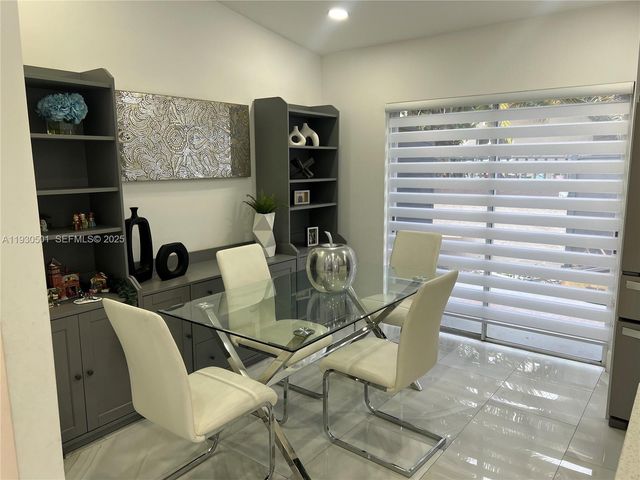 6101 SW 153rd Ct Rd, Miami, FL 33193