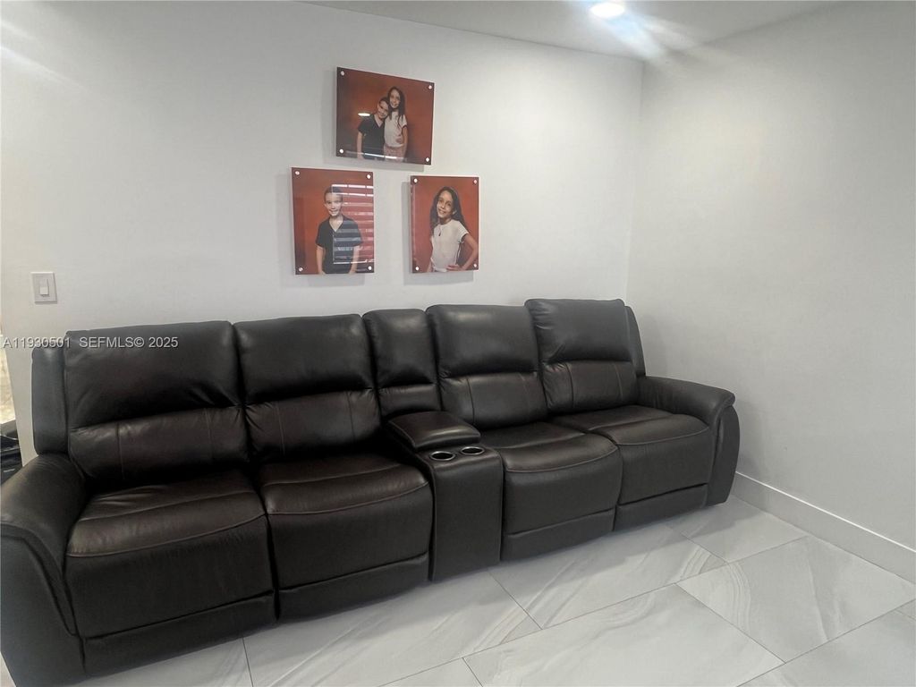 Image 43 of property listing at 6101 SW 153rd Ct Rd, Miami, FL 33193