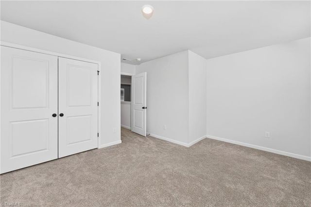 1975 Watkins Landing Drive, Kernersville, NC 27284