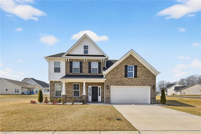 1975 Watkins Landing Drive, Kernersville, NC 27284