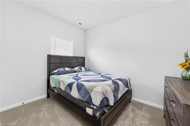 1975 Watkins Landing Drive, Kernersville, NC 27284