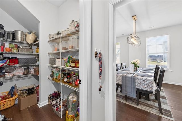 1975 Watkins Landing Drive, Kernersville, NC 27284