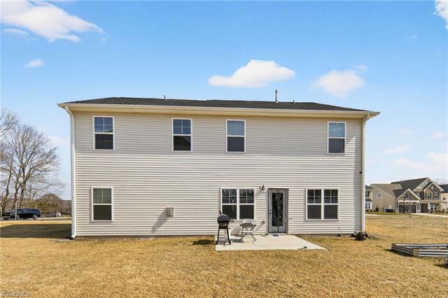 1975 Watkins Landing Drive, Kernersville, NC 27284