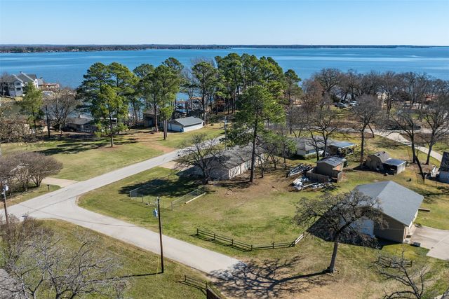 220 Hillcrest Drive, Tool, TX 75143