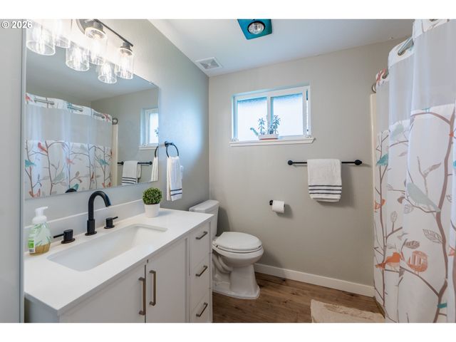 612 Ne HIGH St, Goldendale, WA 98620