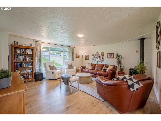 612 Ne HIGH St, Goldendale, WA 98620