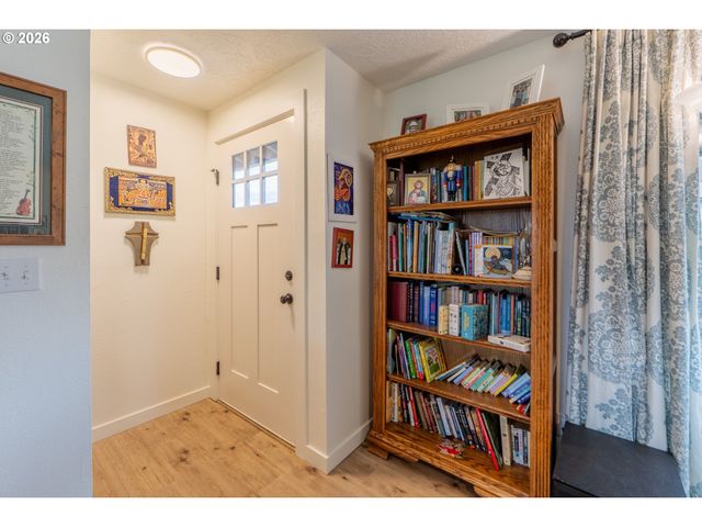 612 Ne HIGH St, Goldendale, WA 98620