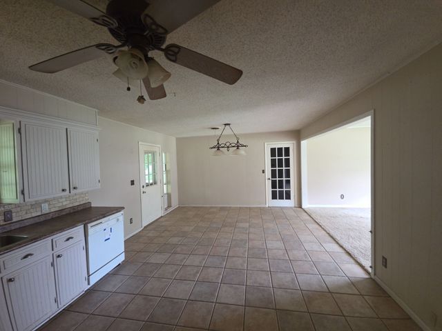 709 Lee Street, Bowie, TX 76230