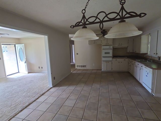 709 Lee Street, Bowie, TX 76230