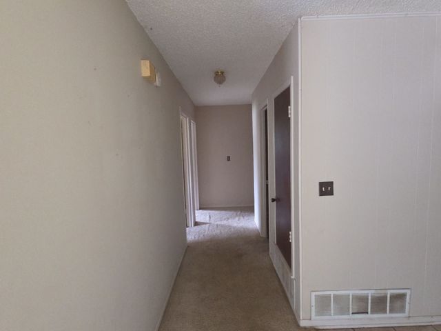 709 Lee Street, Bowie, TX 76230