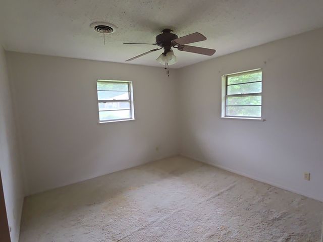 709 Lee Street, Bowie, TX 76230