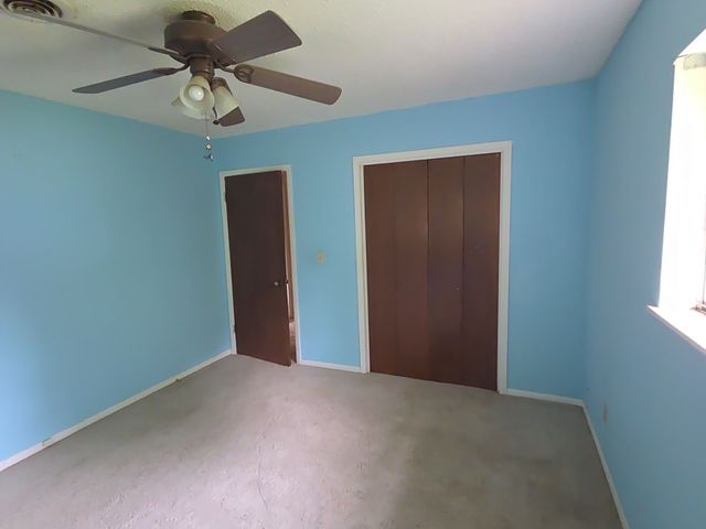 709 Lee Street, Bowie, TX 76230