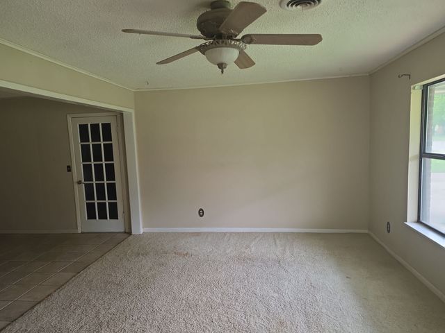 709 Lee Street, Bowie, TX 76230