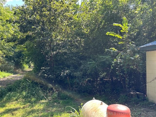 1436 E 550, Locust Grove, OK 74352