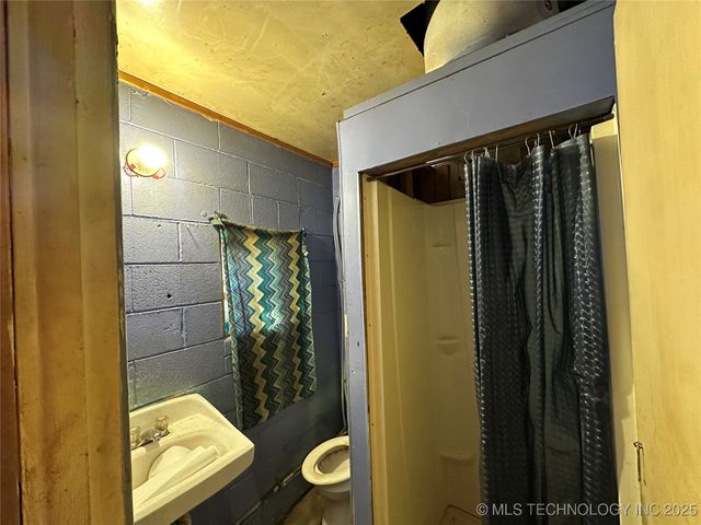 1436 E 550, Locust Grove, OK 74352