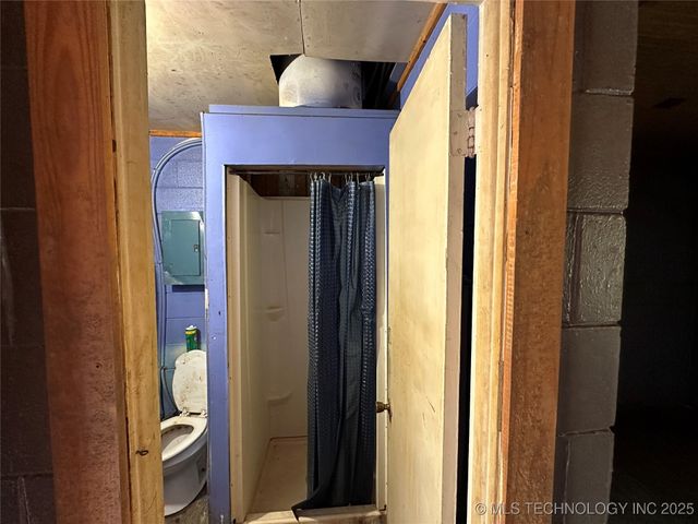 1436 E 550, Locust Grove, OK 74352