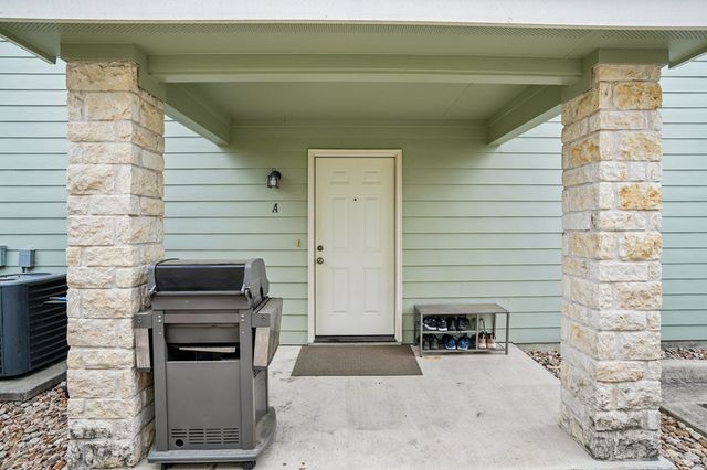2312-A Sailing Way, Kerrville, TX 78028