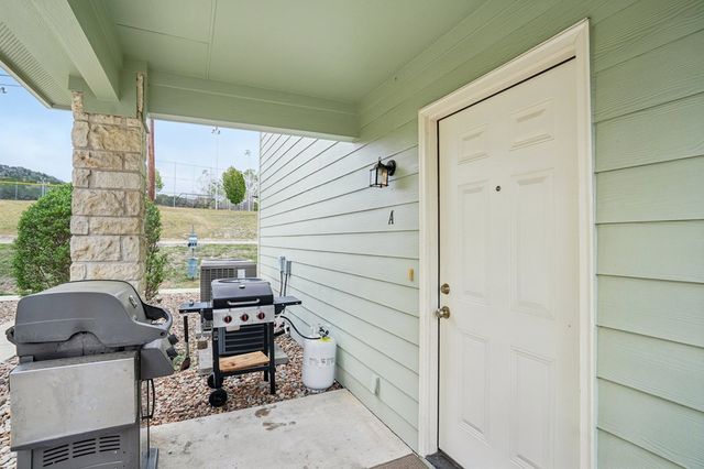 2312-A Sailing Way, Kerrville, TX 78028