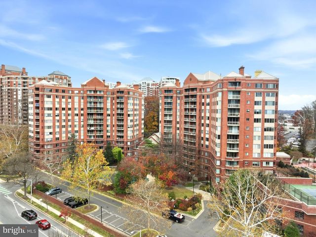 5802 NICHOLSON LN, Rockville, MD 20852