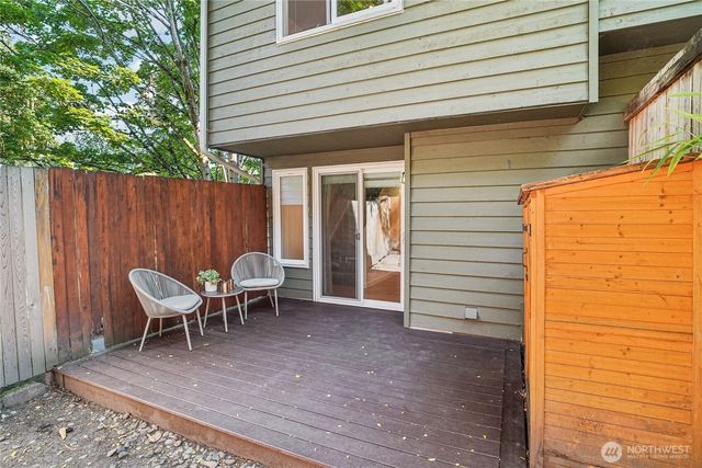 301 W Raye Street #201, Seattle, WA 98119