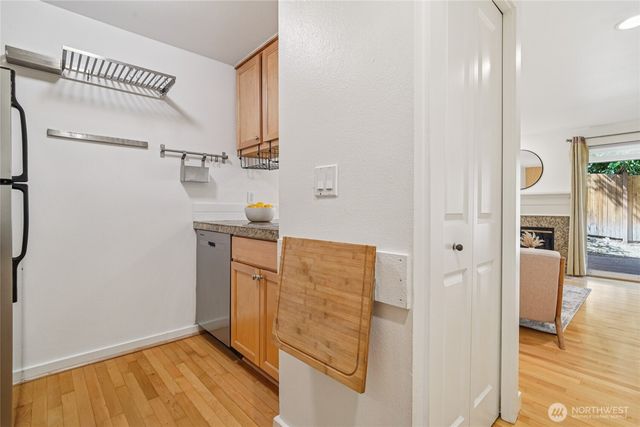 301 W Raye Street #201, Seattle, WA 98119