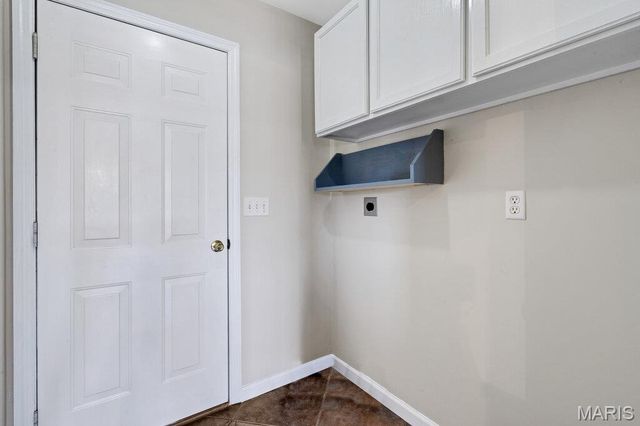 907 Sherwood Drive, Warrenton, MO 63383
