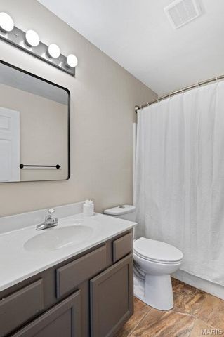 907 Sherwood Drive, Warrenton, MO 63383