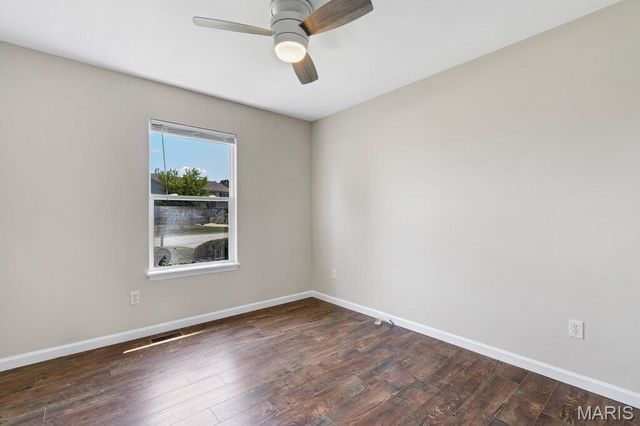 907 Sherwood Drive, Warrenton, MO 63383