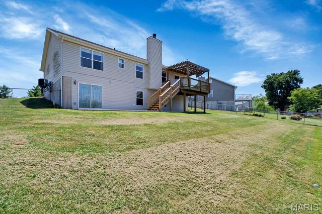 907 Sherwood Drive, Warrenton, MO 63383